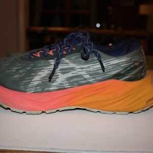 Asics Novablast 3 Women's Athletic Running Shoe - green & Orange 8.5